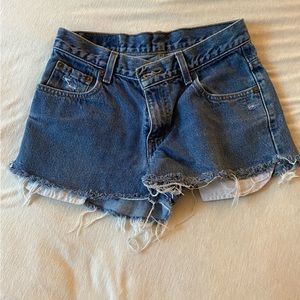 Vintage Levi’s jean shorts